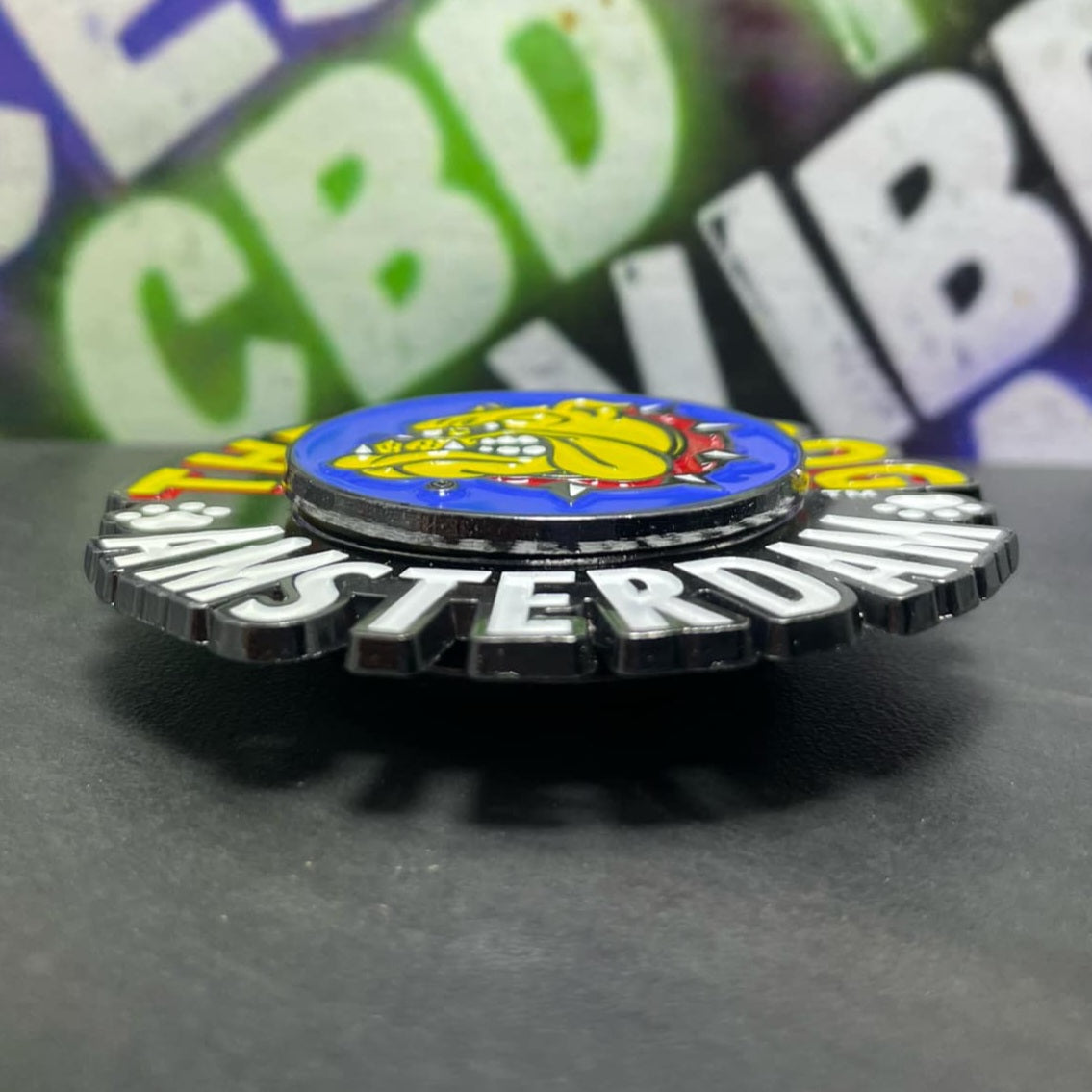 Image of MAGNET SPINNER THE BULLDOG