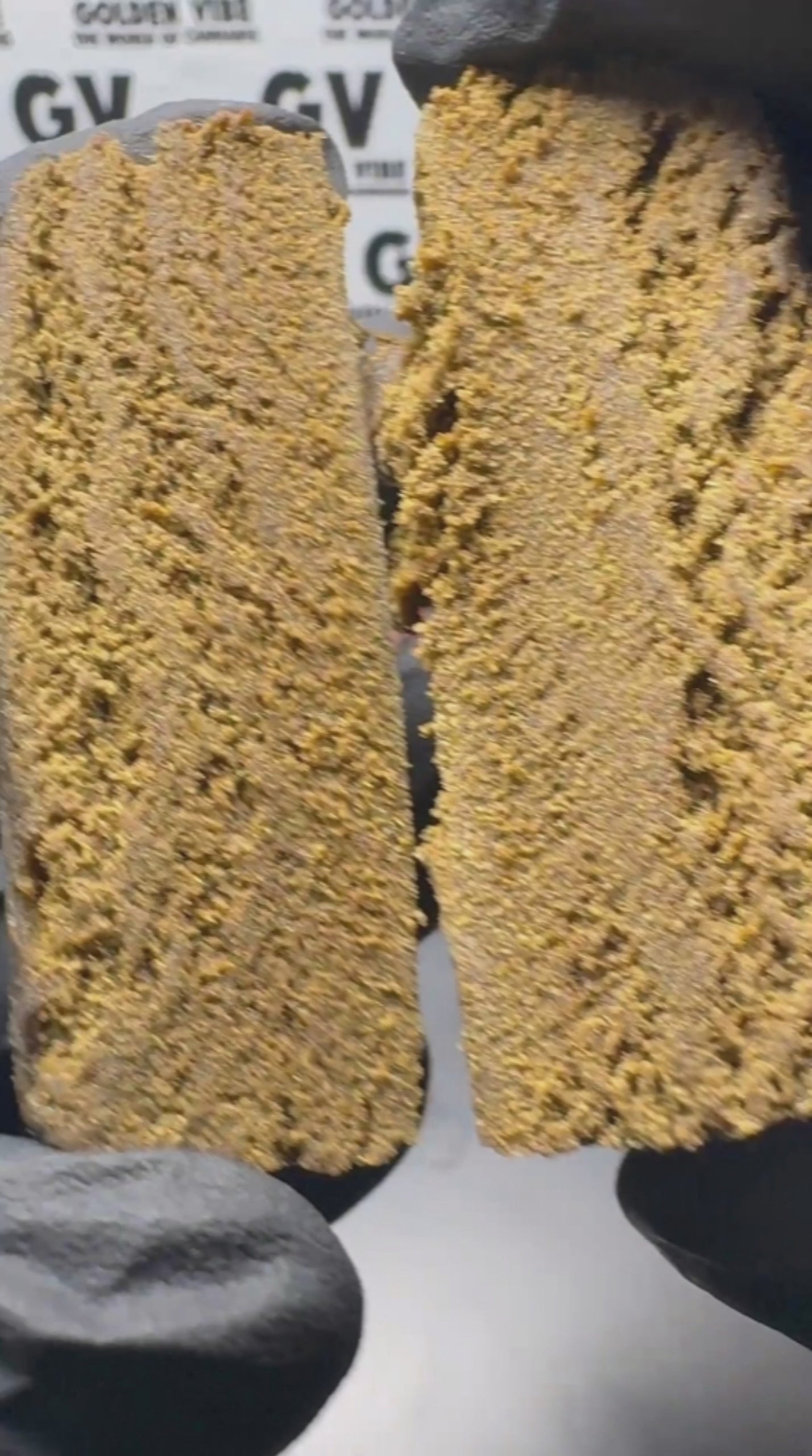Image of COOKIES CAKE (Δ-9 THC)